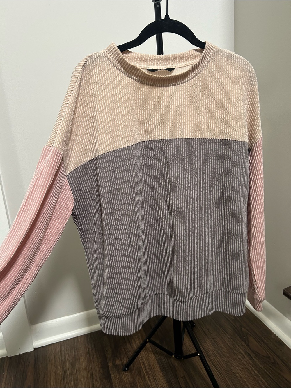 Colorblock Ribbed Pullover Sweatshirt in Blush, Taupe & Pink